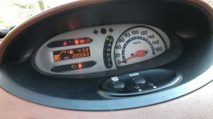 "Одна из самых уродливых машин в мире". Обзор TOYOTA WILL Vi - NCP19 / 2NZ-FE