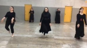 Убыхский танец, отработка движений?