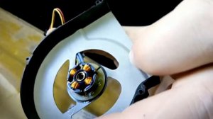 HP Pavilion g7. Ремонт вентилятора. Мастер Данила в работе.