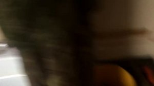 Горячая вода в раковине на водоизмещающем катере типа метчик