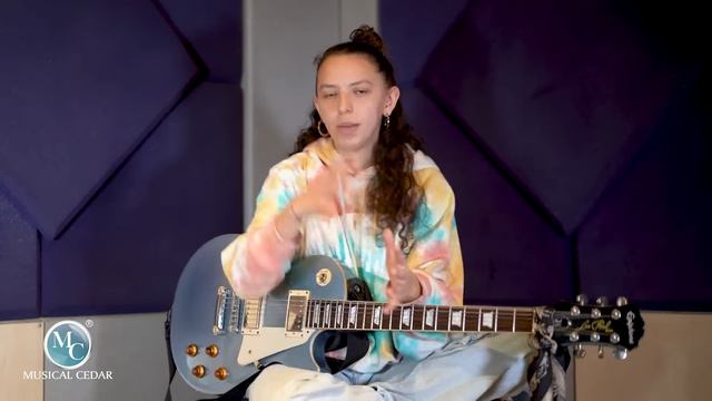 Porque elegir el sonido de una guitarra Epiphone - Daniela Cabrera смотреть онлайн