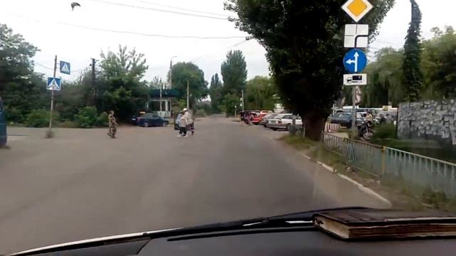 Злочинна влада ремонтируют дорогу в Селидово. смотреть онлайн