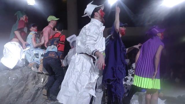 Bernhard Willhelm AW 13-14 смотреть онлайн