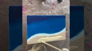 Как нарисовать море со спичечный коробок ?