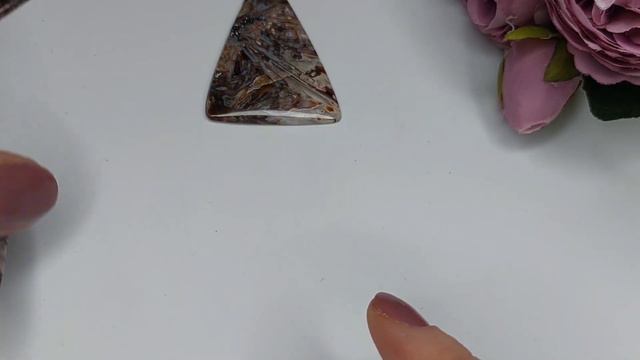 Шикарні кабошони! Subtitles смотреть онлайн