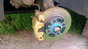 Покрасил суппорта в золотой цвет и болты. Ланос {ремонт авто} #ремонтавто