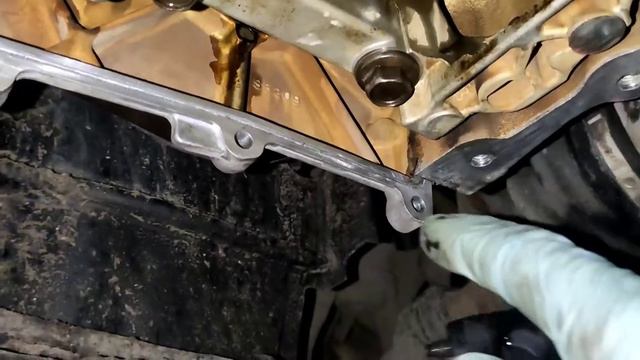 Mazda 6 OIL light ON / flickering 1.8 petrol. Sump down Oil pick up clean / oil change, Murphysla смотреть онлайн