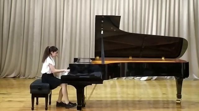 И.Гайдн. Соната № 30 D-dur (1-часть). Исполняет Микулицкая Анастасия (ДШМИ № 23) смотреть онлайн
