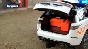 Range Rover Velar Ambulance -- 02885 -- BRUDER Spielwaren