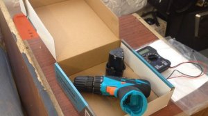 Шуруповерт из магазина Светофор. TSV-1201.