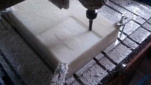 Работа фрезой 12мм по полипропилену