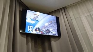 игра в приставку на телевизоре