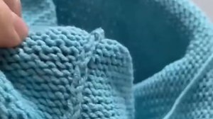 Как сшить детали, связанные спицами вязанной шапки вертикальным швом