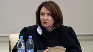 Судья Хахалева сбежала в Армению!? Но дело её осталось!