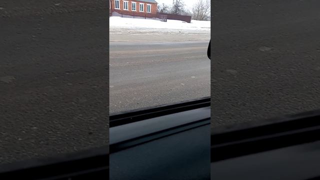 Полицейский вместо удостоверения лиЧности, показал водительское.🤔 и ушёл. смотреть онлайн