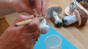 " Белый гриб из ваты".