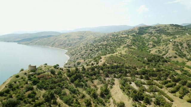 Крым. Морское. Башня Чобан-Кале. Весна 2022.
