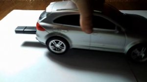 Обозреваем колонку-машинку с эффектом сабвуфера.