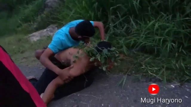 SETAN CABUL MINTA WIK WIK WIK.