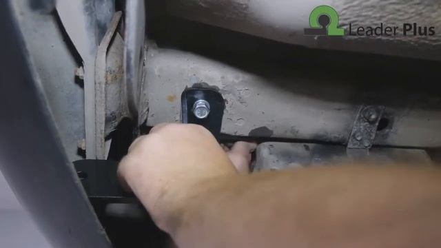 Установка фаркопа Leader H203 A  HYUNDAI SONATA VEF 2001 2005,ТАГАЗ SONATA VEF седан 2004