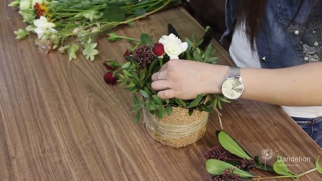 Необычная композиция из цветов смотреть онлайн