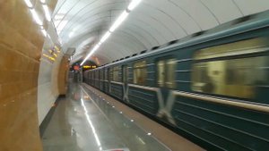 Номерной на станции метро Окружная (1)