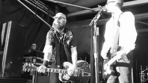 The Interrupters w/ Tim Armstrong - Family (live)