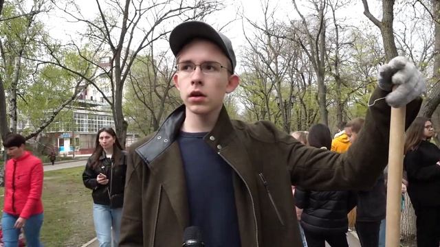 В Невинномысске прошел масштабный субботник смотреть онлайн