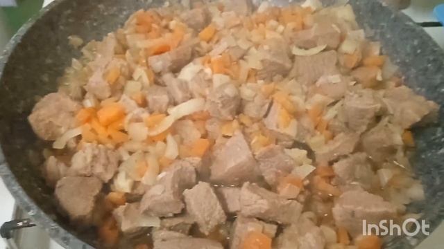 Жаркое в горшочках с говядиной.Семейный ужин .