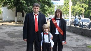 Песня про ПАПУ .С Днем рождения ,ПАПА! Поздравление папе на 50-летие от детей.(песня В.Мясникова)