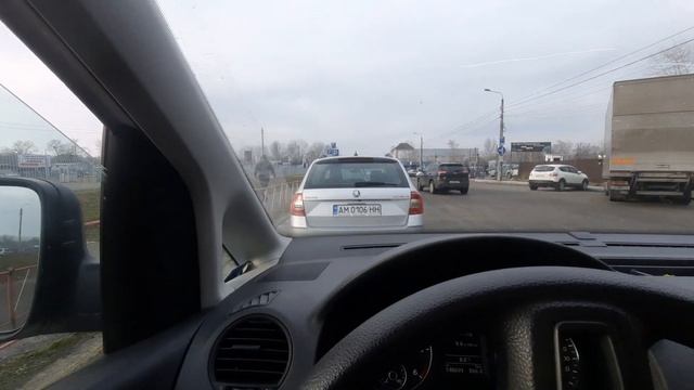 Паралельная парковка в городе. Простой способ. Быстро и спокойно #авто#парковка #водитель #лайфхаки