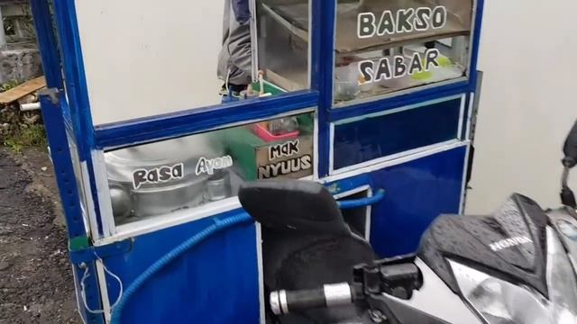 Бали #6 Заброшенный маяк возле храма и пляж с разрушенным кораблем - Улувату.