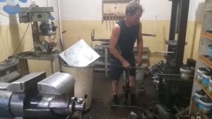 ремонт стойки, амортизатора. передняя Renault Duster Рено Дастер.mp4