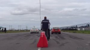 Maserati Gran Turismo VS BMW M First Series! Drag-Racing