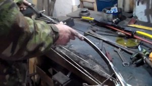 Самодельный блочный лук из рессоры ,первая проба.