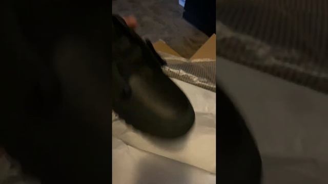 Jordan 1 Low React Fearless Nike Shoes Unboxing смотреть онлайн