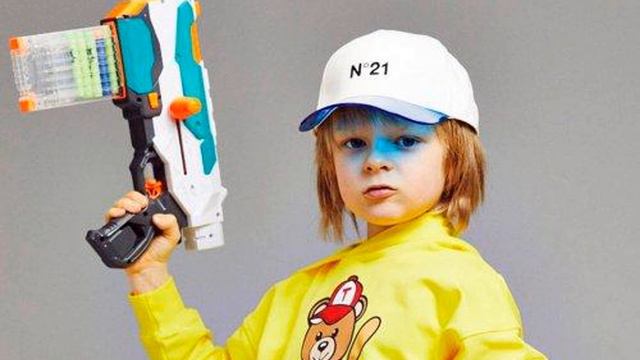 Куплю себе много оружия машины и дом. 7-летний сын Плющенко и Рудковской зарабатывает 12 млн
