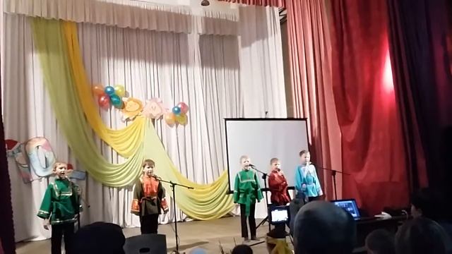 Раз два горе не беда! Выступление муз.коллектива "Ромашка" смотреть онлайн