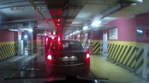 парковка ТЦ Капитолий