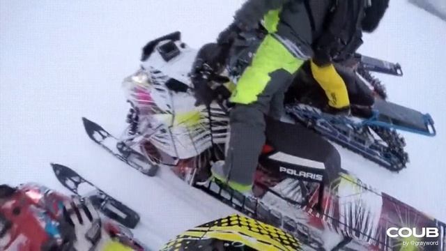 Когда ты в компании за шутника смотреть онлайн