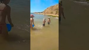 25-07 Влажно-пляжный движ. Чёрное море. Море зовёт, волна поет, а мы такие загораем....