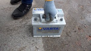 КАК правильно ЗАМЕНИТЬ АККУМУЛЯТОР автомобиля