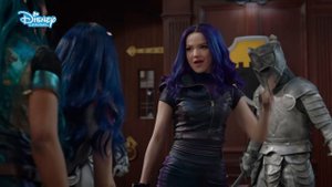 Descendants 3 - Momento musicale - "Night Falls"