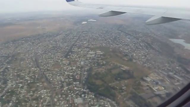 посадка самолёта в аэропорту города Алматы. смотреть онлайн