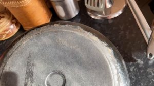 Как очистить чугунные сковороды, казаны, жаровни от нагара.