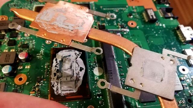 Laptop Asus R556LJ-XO164H + SSD + 4 Gb DDR3 смотреть онлайн