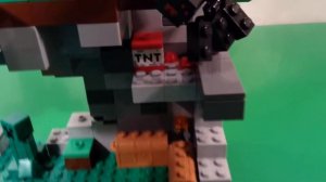 LEGO Minecraft Steve vs. Herobrine! Minecraft Monday