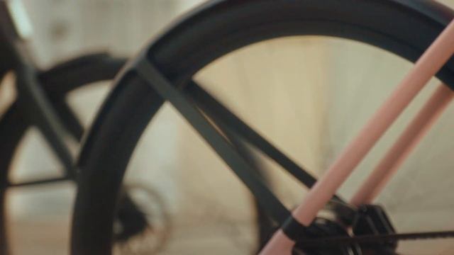 Cowboy AdaptivePower | Earth is Flat смотреть онлайн