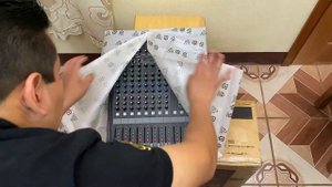 UNBOXING YAMAHA MGP12X Consola de Mezcla Premium de 12 canales