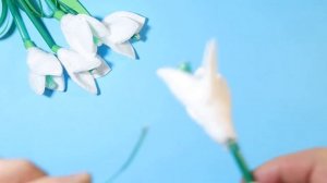 Букет из подснежников за пару минут?Как сделать цветы в подарок на 8 марта из бумаги✔